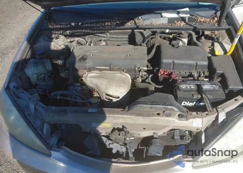 2004 Toyota Camry Le z USA, uszkodzony, nr VIN 4T1BE32K44U932030